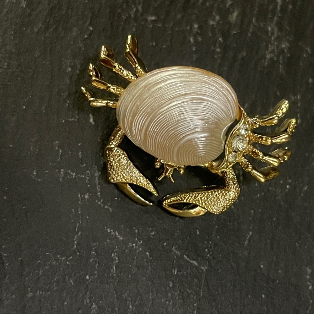 Vintage Gold Crab Brooch Nautical Beach Pin Rhinestone